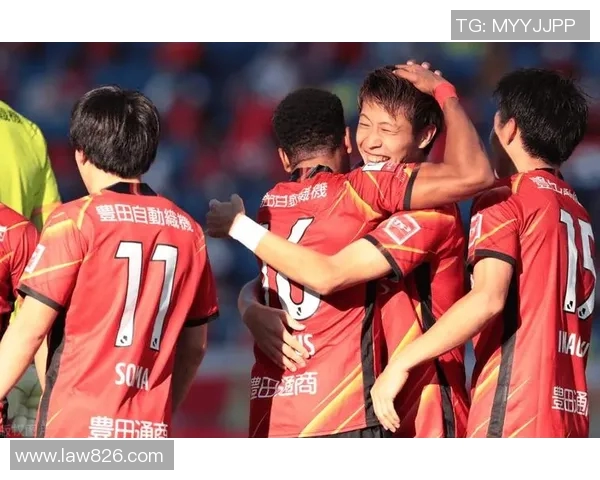 东京绿茵主场迎战名古屋争夺联赛积分全力以赴展现球队实力 东京绿茵主场迎战名古屋争夺联赛积分全力以赴展现球队实力