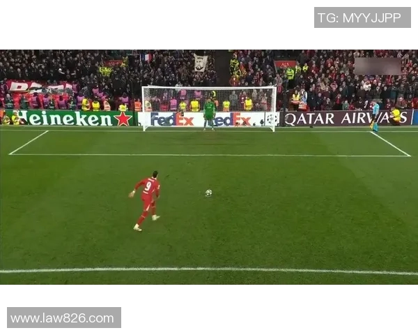 利物浦2-0巴黎圣日尔曼，继续欧冠连胜，逆袭之路暂时领跑